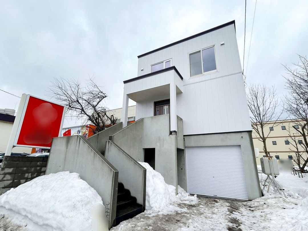 5LDK Detached House in Sapporo Nishi Ward with Full Renovation - Thumbnail 2