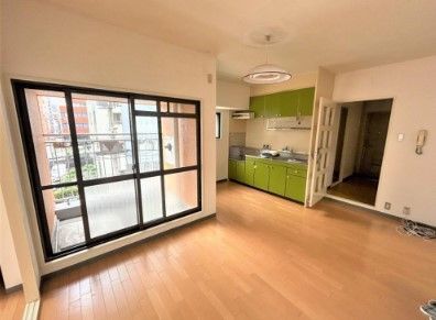 2DK Apartment for Sale in Chuo Ward, Osaka Near Temmabashi Station - Thumbnail 2