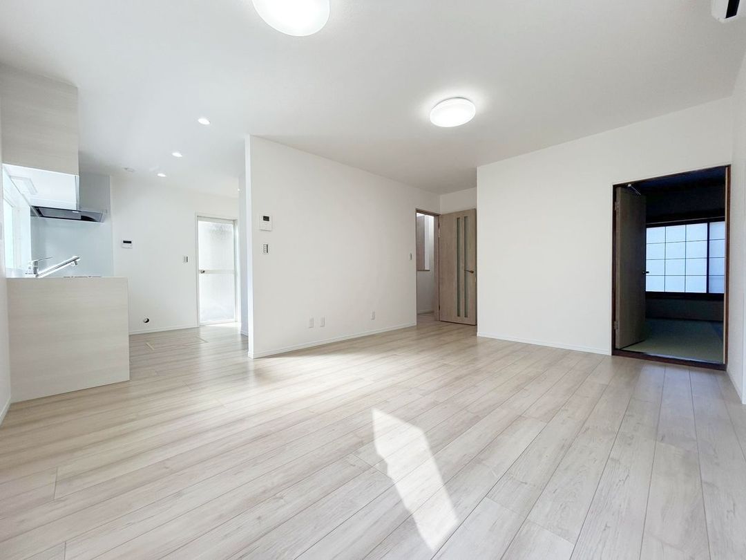 Renovated 4LDK Detached House for Sale in Shirai, Chiba - Thumbnail 2