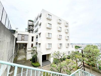 3LDK Apartment for Sale in Totsuka-ku, Yokohama with Private Garden — Apartment, Totsuka, Kanagawa