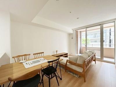 2LDK Apartment for Sale in Sakai City Tower Near Sakaihigashi Station — Interior, Sakai, Osaka