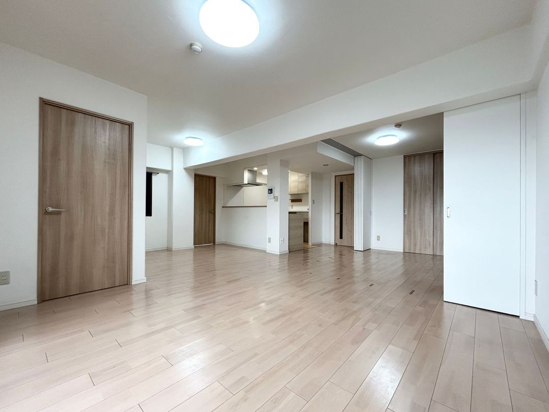 Servas Aobadai 3LDK Apartment for Sale in Yokohama - Thumbnail 2