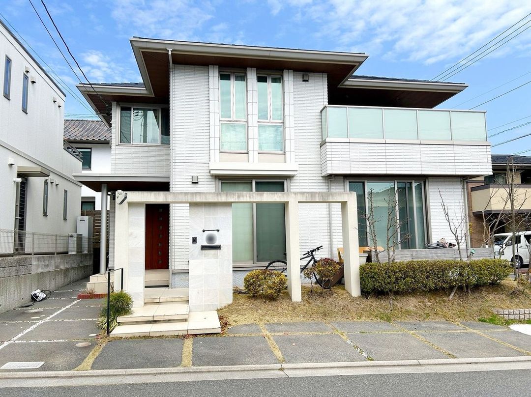 4SLDK House for Sale in Hiroshima's Asa Minami Ward - Thumbnail 2