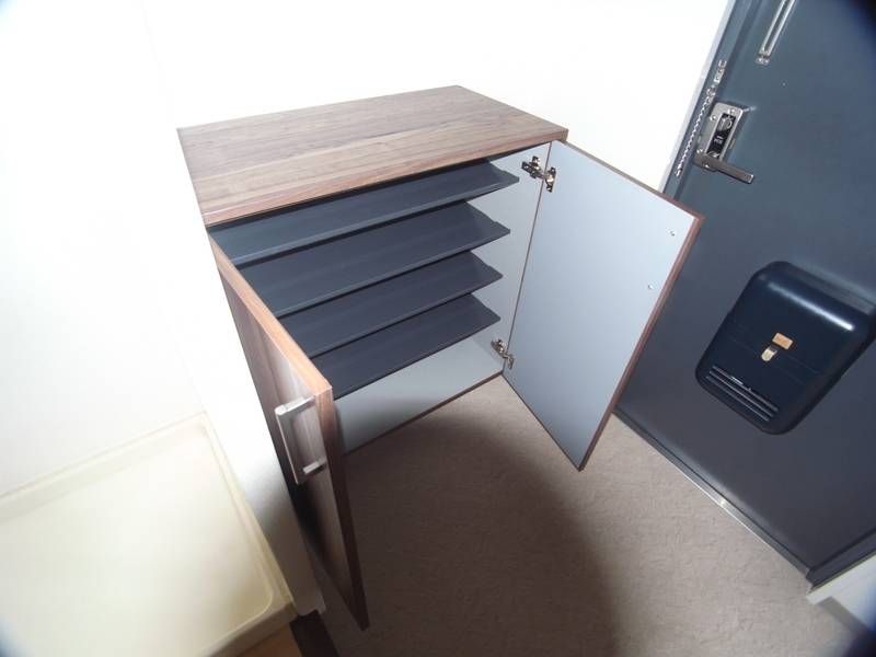Platanus 1DK Apartment for Rent in Nagata Ward, Kobe - Thumbnail 2
