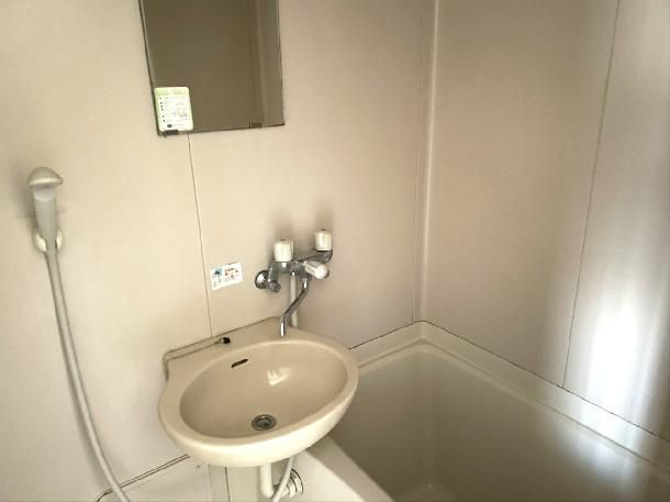 1K Apartment for Rent in Fukuyama, Hiroshima - 18.6 sqm - Thumbnail 2