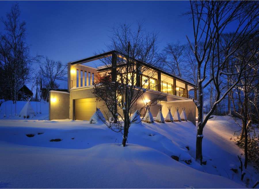 Luxury 5-Bed Villa in Niseko with Mt. Yotei Views - Thumbnail 3