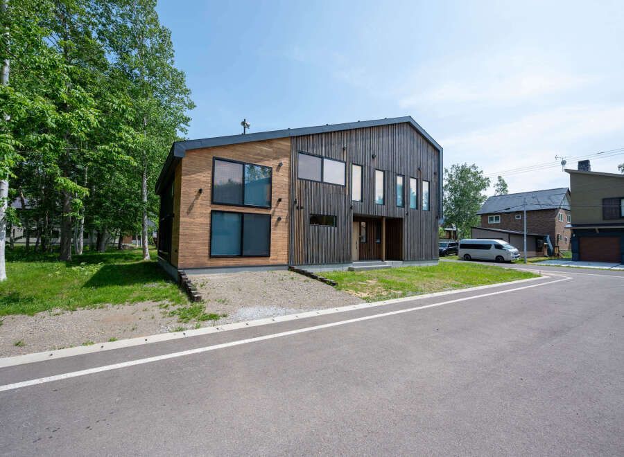 5 Bedroom Chalet near Niseko Grand Hirafu Gondola - Thumbnail 4