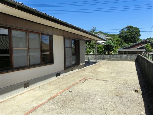 4DK+S Single-Story House for Sale in Mihara, Hiroshima - Thumbnail 2