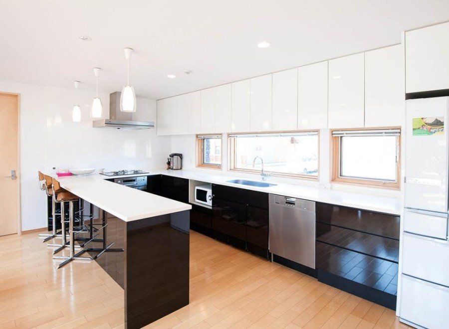 Luxury 5-Bedroom Ski Home in Niseko's Country Resort Estate - Thumbnail 4