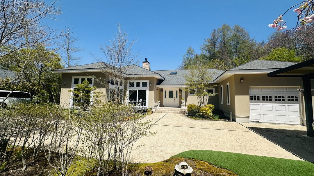 Elegant American-Style Villa in South Karuizawa, Nagano - 2LDK - Thumbnail 3