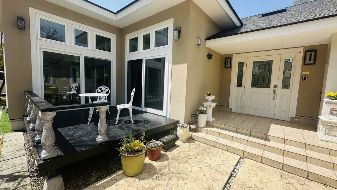 Elegant American-Style Villa in South Karuizawa, Nagano - 2LDK - Thumbnail 2