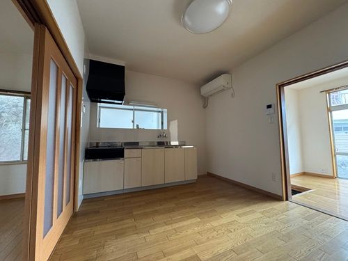 Renovated 3DK Apartment in Fukuyama, Hiroshima - Thumbnail 4