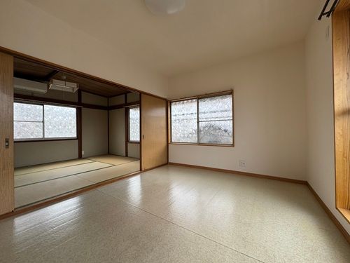 Renovated 3DK Apartment in Fukuyama, Hiroshima - Thumbnail 3