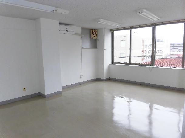 Office for Rent in Central Fukuyama, 19.50 sqm - Thumbnail 2