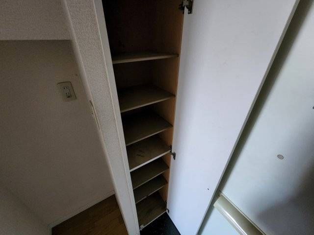 1K Apartment for Rent in Himeji, Hyogo – Sunny Flat Tsujii - Thumbnail 4