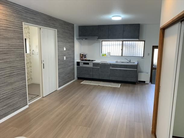 Renovated 4LDK House for Sale in Fukuyama City, Hiroshima - Thumbnail 4