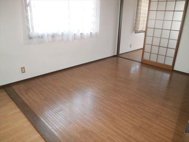 3DK Apartment for Rent in Fukuyama, Hiroshima - Thumbnail 2