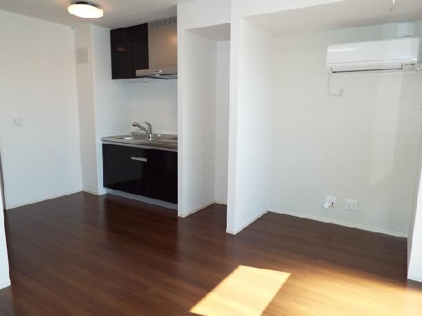 1R Apartment for Rent in Fukuyama, Hiroshima – 30.03 sqm, 2017 - Thumbnail 2