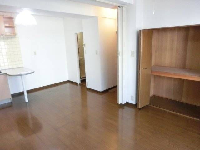 1DK Apartment for Rent in Nagata-ku, Kobe - 28m² - Thumbnail 3