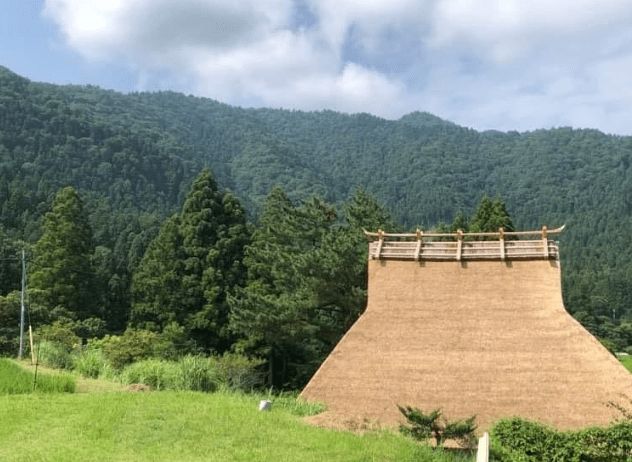 Renovated Thatched-Roof Kominka House for Sale in Kyoto's Miyama - Thumbnail 2