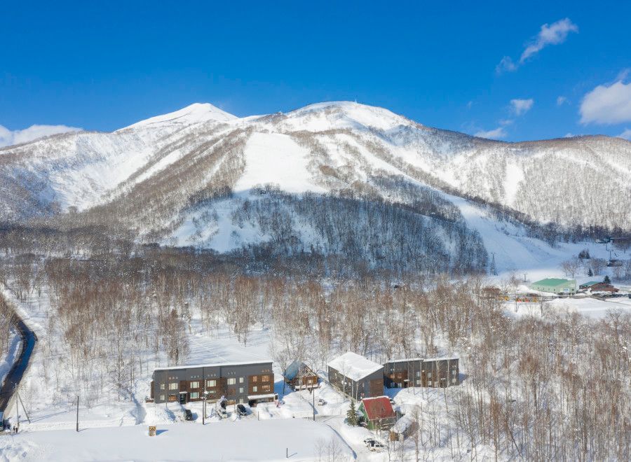 Ski-In 2-Bed Apartment in Niseko with Mount Yotei Views - Thumbnail 3
