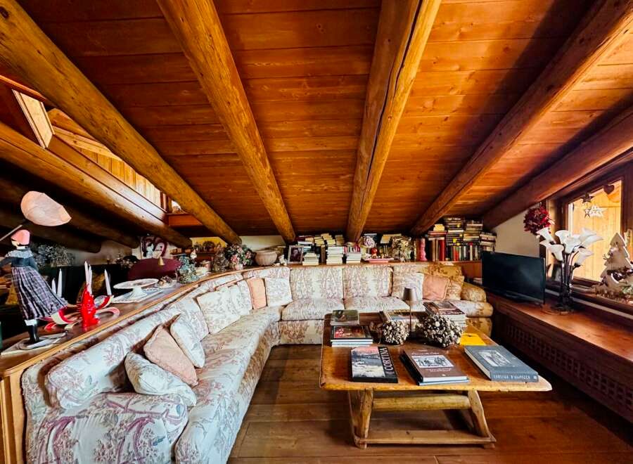 Ski-In-Out Chalet for Sale in Cortina d'Ampezzo, Italy - Thumbnail 4