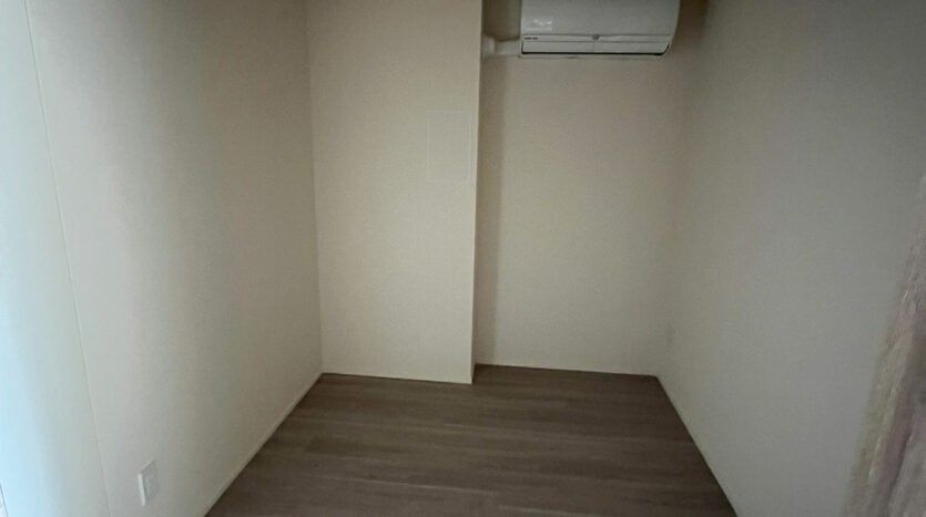 Shirokane The Sky WEST Tower 2LDK Apartment for Sale in Minato, Tokyo - Thumbnail 3