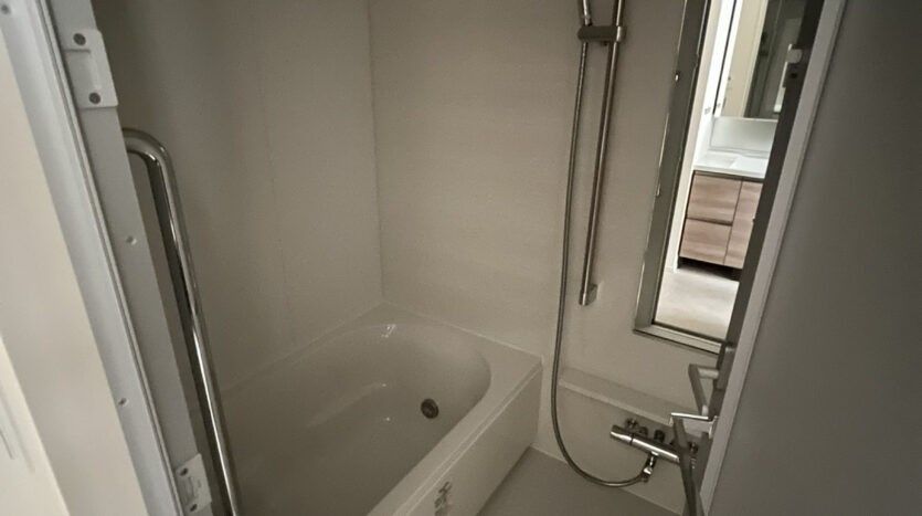 Shirokane The Sky WEST Tower 2LDK Apartment for Sale in Minato, Tokyo - Thumbnail 4