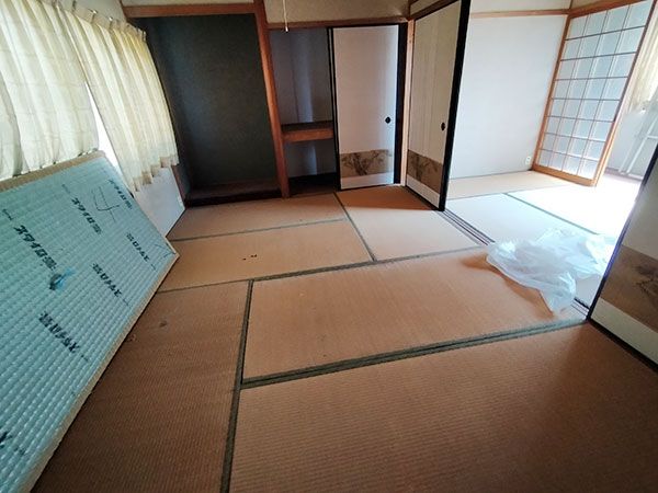 Two-Storey 6LDK House with Garage in Shimoichi, Nara - Thumbnail 2