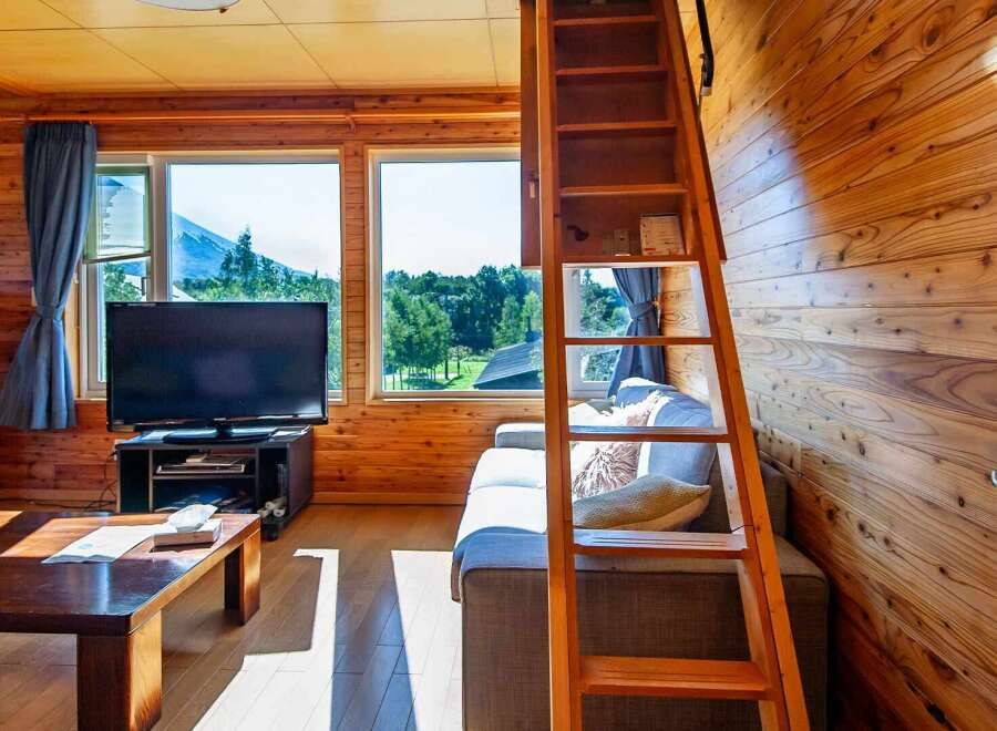 Elevated Kabayama House with Mt. Yotei Views in Niseko - Thumbnail 4