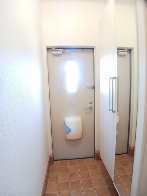 1LDK Apartment for Rent in Fukuyama, Hiroshima - Thumbnail 2