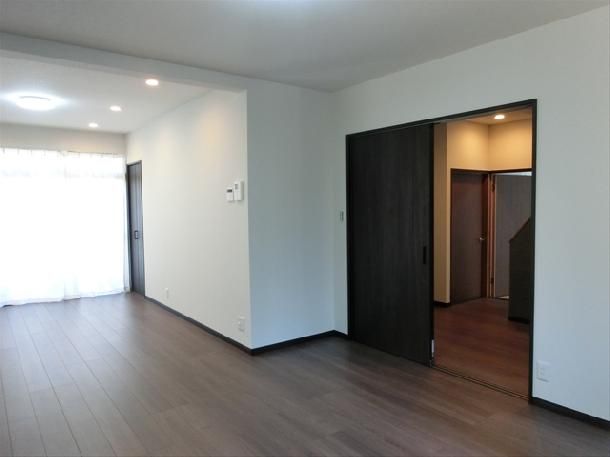 Renovated 4LDK House in Onomichi, Hiroshima for Sale - Thumbnail 3