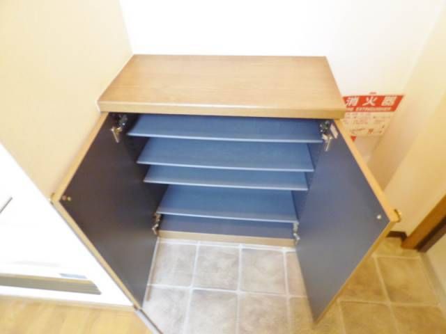 1K Apartment for Rent in Nagata Ward, Kobe - Mizugasa Heights - Thumbnail 2