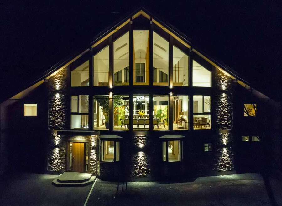 Luxury 5-Bedroom Chalet in The Orchards Niseko with Mt. Yotei Views - Thumbnail 2