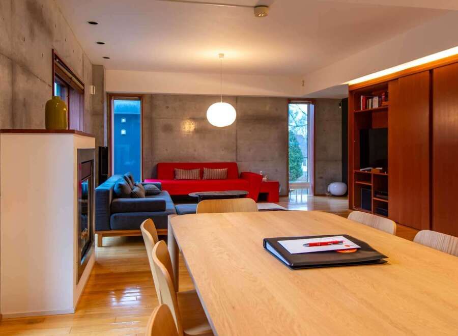 Modern 4-Bed House in Niseko's Lower Hirafu with Mountain Views - Thumbnail 4