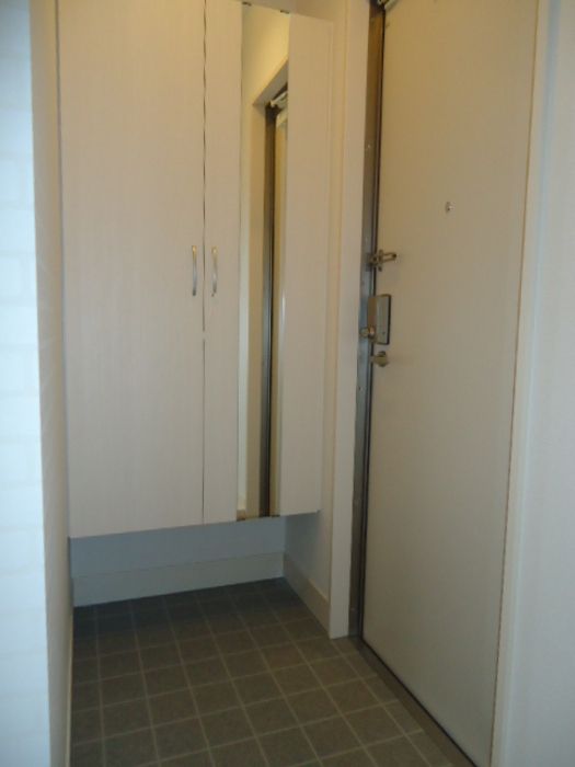 1LDK Apartment for Rent in Fukuyama, Hiroshima - 48.04 sqm - Thumbnail 2