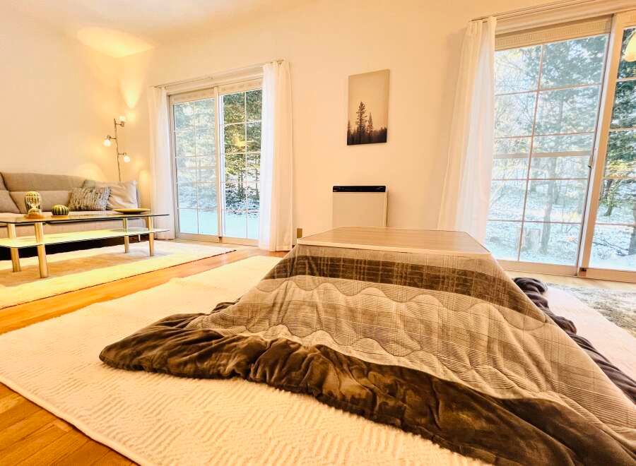 Wooden Highland House in Shiga Saku, Nagano for Sale - Thumbnail 4
