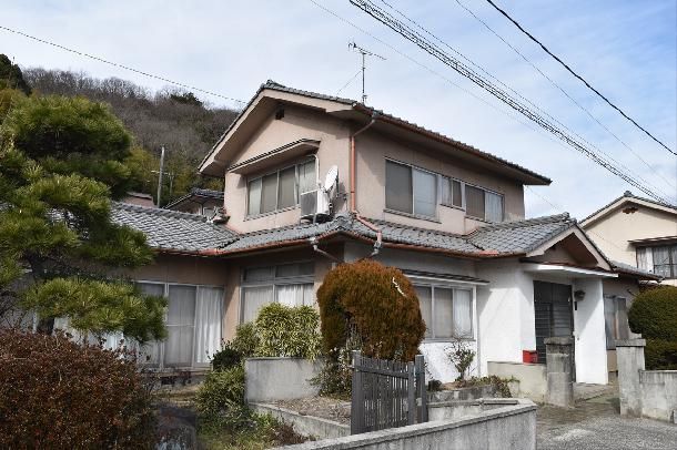 10DK Detached House for Sale in Fukuyama, Hiroshima - 189.94 sqm - Thumbnail 2