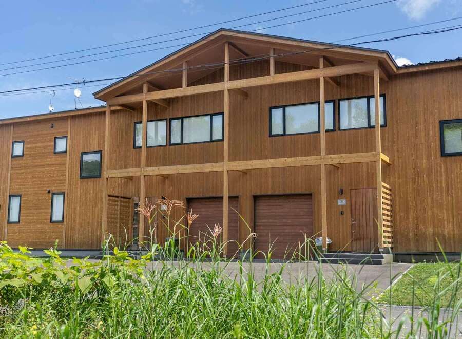 Grand 6-Bedroom Chalet for Sale in Niseko's Country Resort - Thumbnail 4