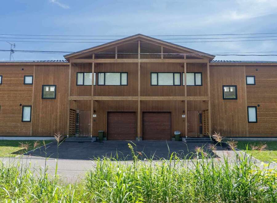 Grand 6-Bedroom Chalet for Sale in Niseko's Country Resort - Thumbnail 2