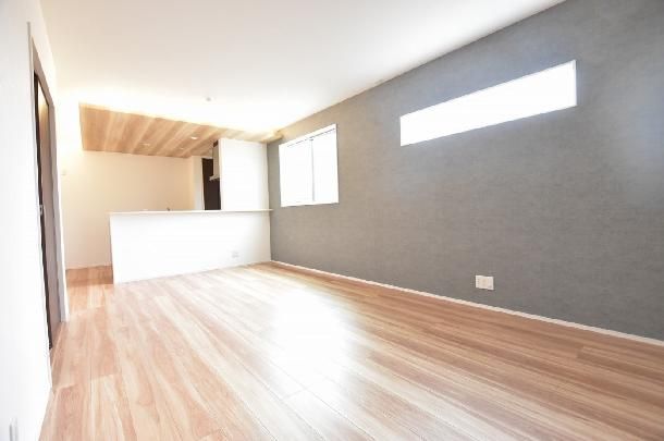 Newly Built 4LDK House in Fukuyama with Smart Security and Laundry Room - Thumbnail 2