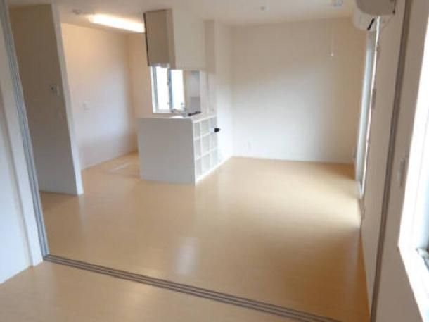 1LDK Apartment for Rent in Fukuyama, Hiroshima - Thumbnail 2