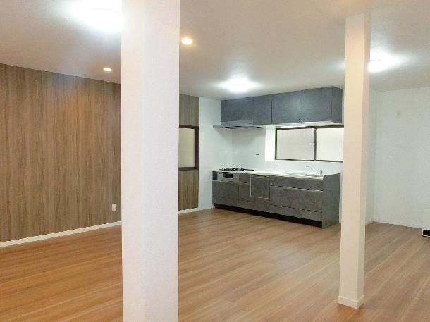 Renovated 4LDK House in Fukuyama, Hiroshima - 120.99 sqm - Thumbnail 2