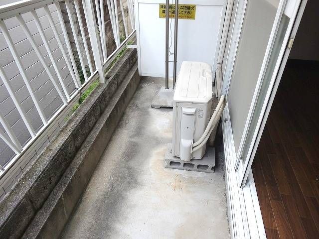 Rack Kobe 1K Apartment for Rent in Nagata, Kobe - Thumbnail 4