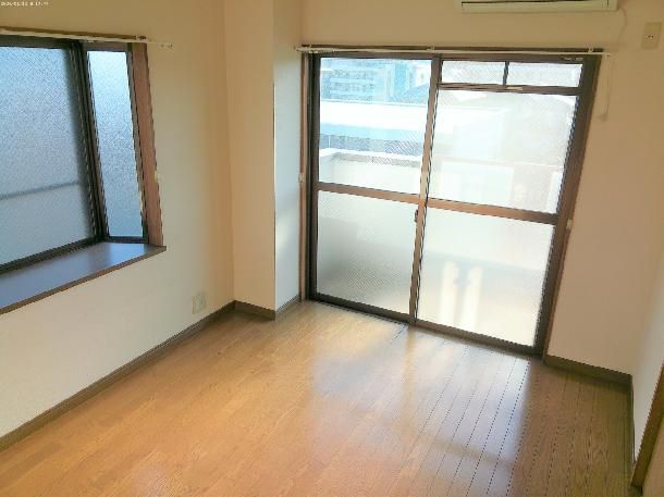 2DK Apartment for Rent in Kasuga-cho, Fukuyama, Hiroshima - Thumbnail 3