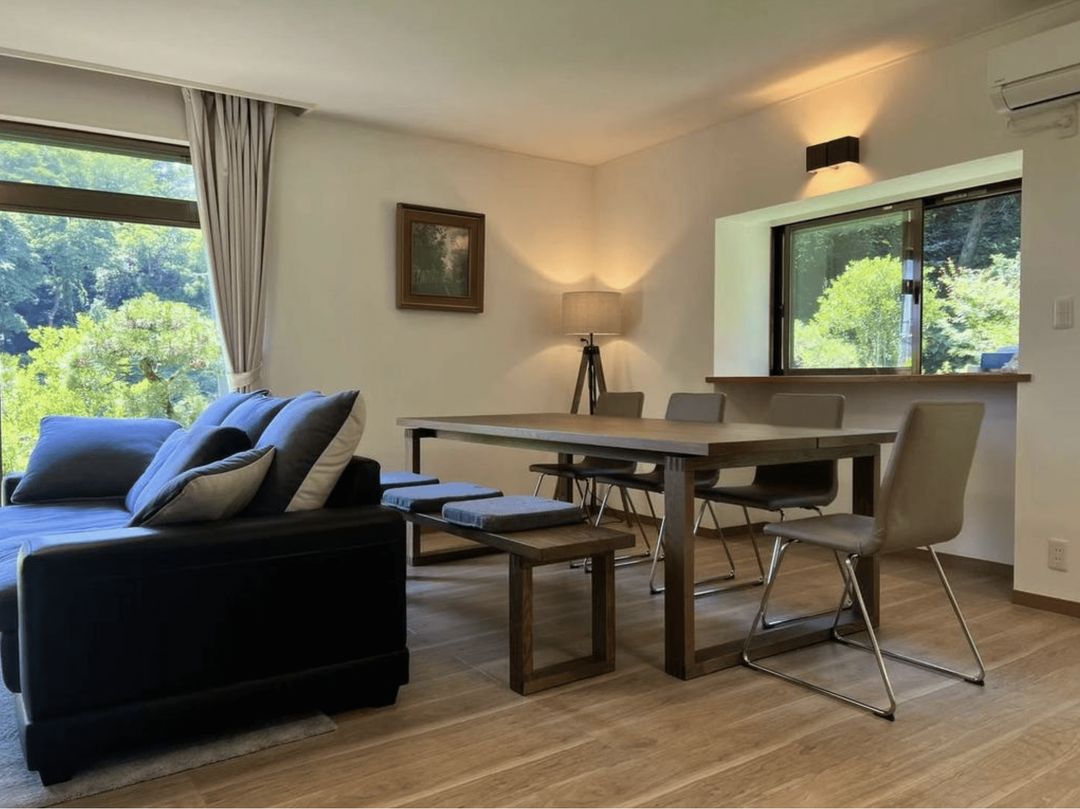 Luxury Villa-Style Home with Japanese Garden in Zushi - Thumbnail 2