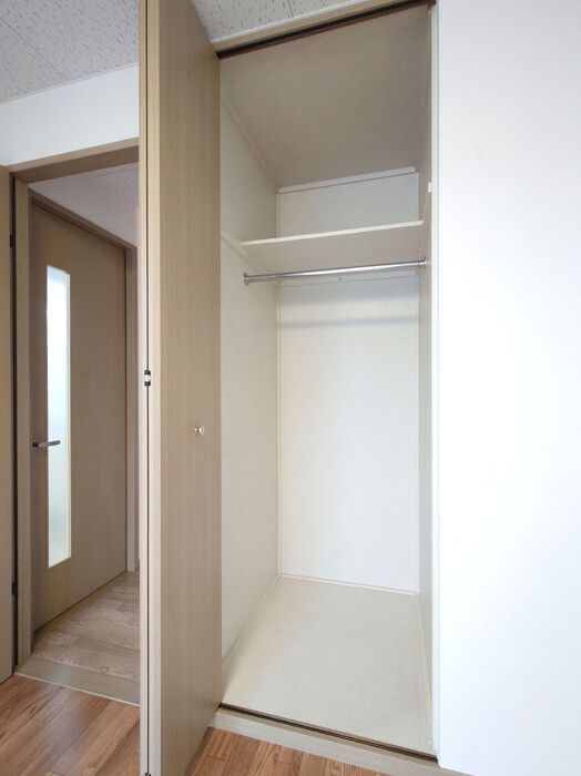 2DK Apartment for Rent in Fukuyama, Hiroshima - Thumbnail 4
