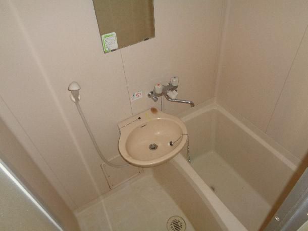 1K Apartment for Rent in Fukuyama, Hiroshima – 18.6 sqm - Thumbnail 3