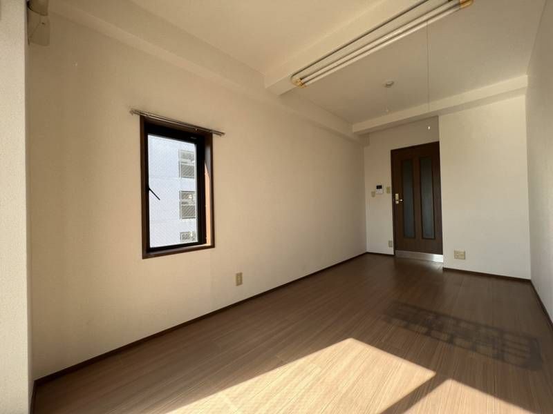 1K Apartment in Himeji, Hyogo - Near Sanyo Himeji Station - Thumbnail 4