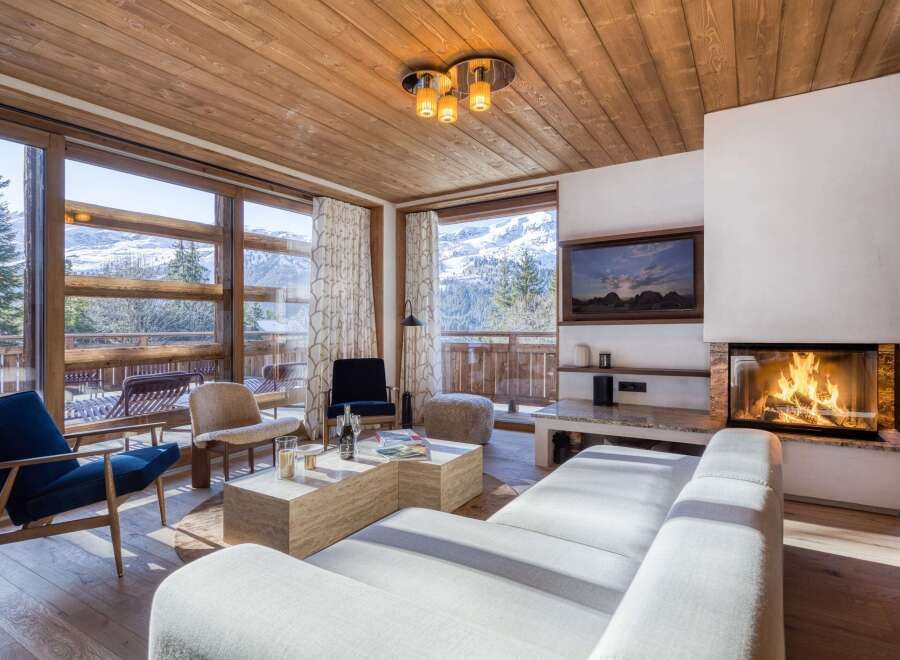 Luxury 4-Bedroom Chalet for Sale in Méribel, France - Thumbnail 3